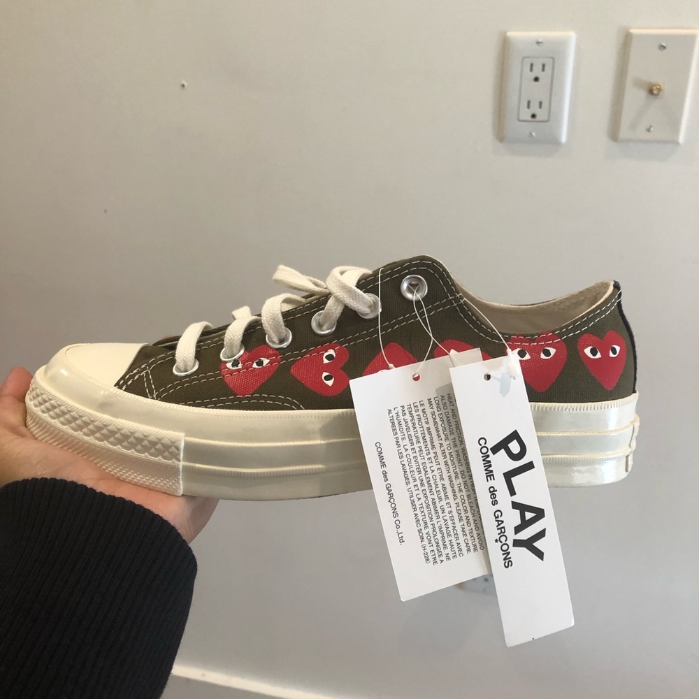Brand new comme de garcons brown converse